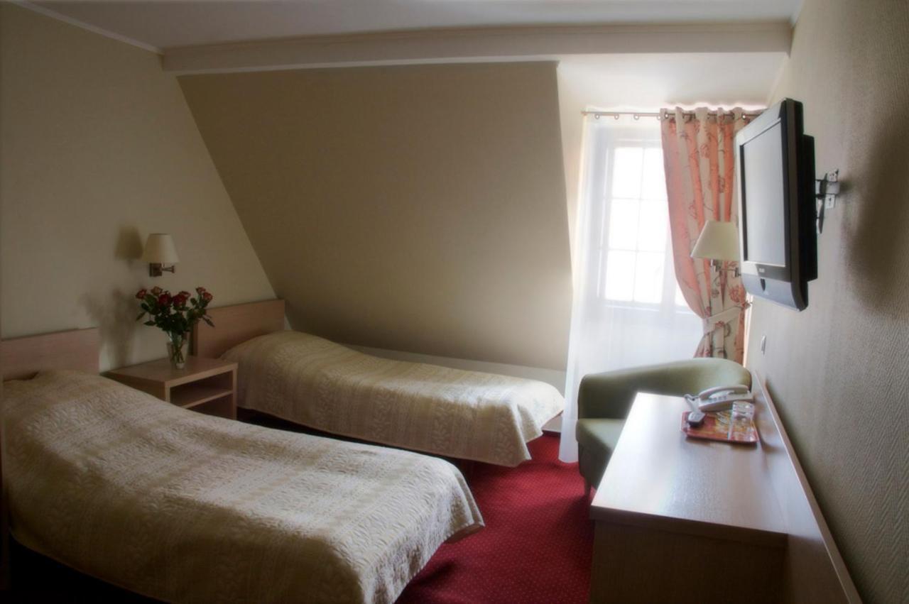 Hotel Czarna Roza Stary Toruń Kamer foto